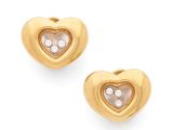 une paire de boucles d'oreilles en or en forme de cœur, serties de diamants
