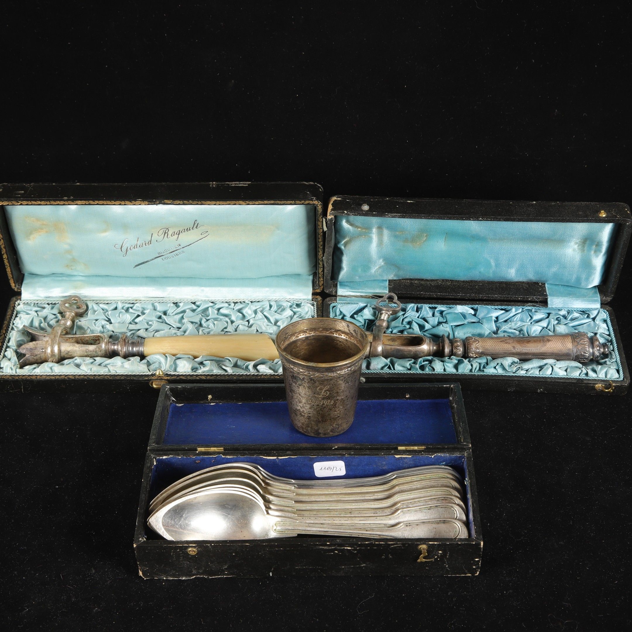 Objets d'art & Curiosités