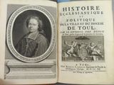 un vieux livre avec l'image d'un homme dessus