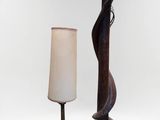 « personne », « une lampe de table et un abat-jour », 2019