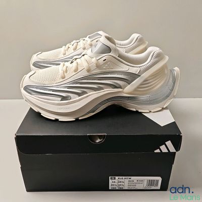 nike air max 98 white / silver men ' s size 11 5 5 5 5 5 5 5 5 5 5 5 5 5 5 5 5 5