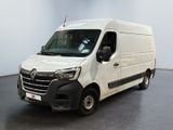 la photo d'une camionnette blanche garée dans une pièce