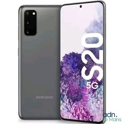 Le Samsung S20 est un smartphone doté d'un dos incurvé et d'un module photo incurvé.