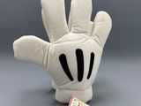 Peluche de Mickey Mouse de Disney avec étiquette, sur fond gris