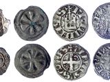 six types différents de pièces d'argent sont représentés sur un fond blanc