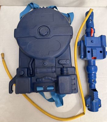 a close up of a blue and yellow hose and a blue and yellow hose