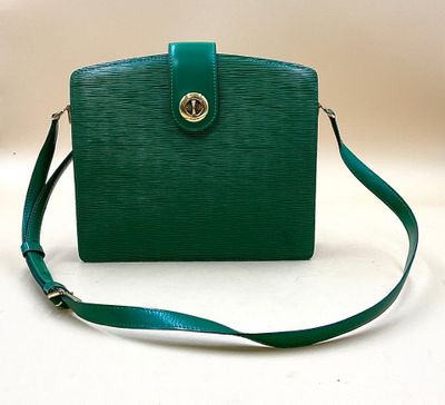 Sac à bandoulière Louis Vuitton en cuir Epi vert