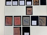 une photo d'une photo d'une collection de timbres