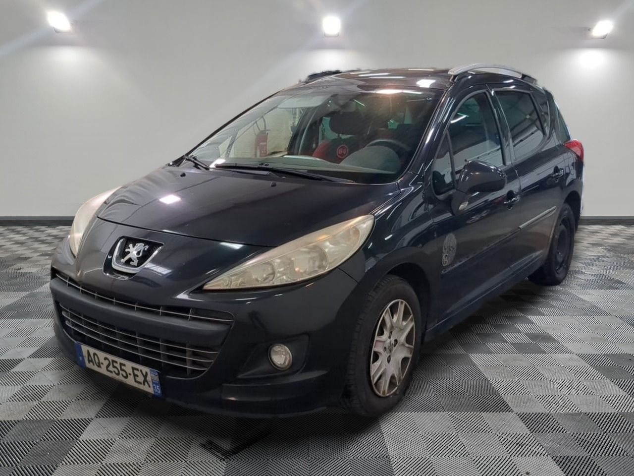 PEUGEOT - 207 SW 1.6 HDI 90CH BLUE LION SÉRIE 64 - GO - Mise en service: 13/04/2010
