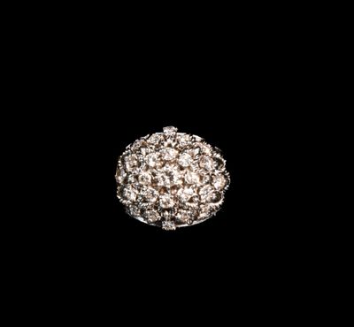 Bague dôme Pavée de brillants 0.10 ct env. et imitations. - Photo 1