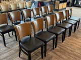le nombre de chaises alignées dans une pièce