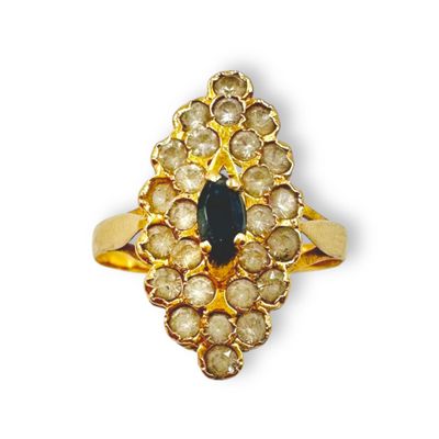 Bague marquise en or jaune (750) sertie de pierres blanches … - Photo 1