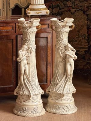 ROYAL DUX BOHEMIA - Aloïs HAMPEL (1853-1924), sculpteur.