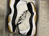 nike air jordan 11 retro white / black / metallic gold size 11 5