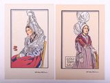 deux photos d'une femme en turban et d'un homme en turban assis sur une chaise
