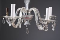 Lustre à cinq lumières en verre et pendeloques. (photo 2)