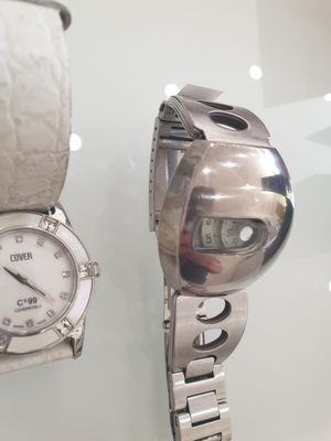 Montre Cover C*99 dans son coffret