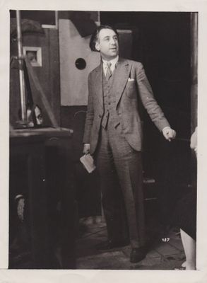 Émile Pierre. Abel Gance au studio de Joinville en 1930.