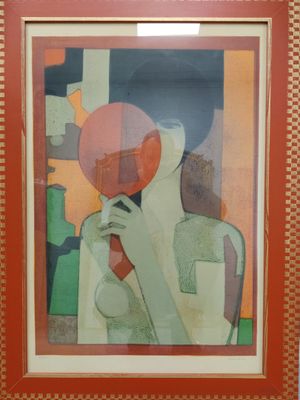 tableau représentant une femme tenant une pomme rouge devant son visage