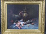 une peinture à l'huile représentant un vase et des fleurs posés sur une table