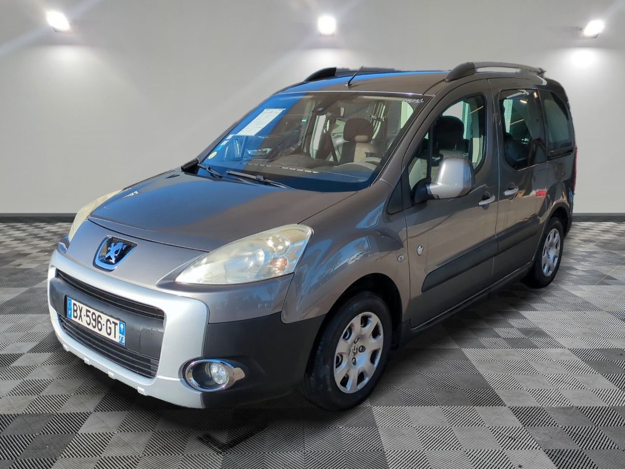 PEUGEOT - PARTNER TEPEE 1.6 HDI FAP 112CH OUTDOOR - GO - Mis…