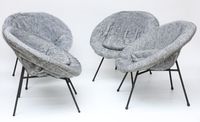 Suite de quatre chaises à structure en fibre de verre recouv… (photo 3)
