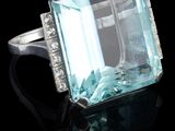 une bague en aigue-marine et diamants, signée Van Cleef