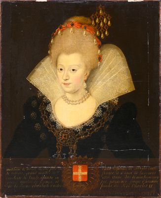 un vieux tableau représentant une femme en robe noire, avec une croix rouge sur la poitrine