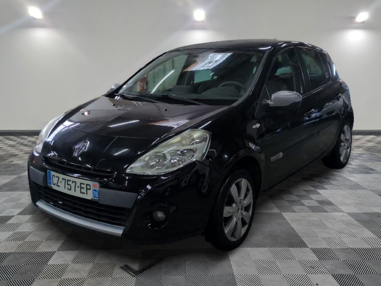 RENAULT - CLIO III 1.2 16V 75 ECO2 EXPRESSION CLIM EURO 5 - …