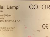 un gros plan sur une pancarte indiquant « lampe LED pour ongles Colorled »