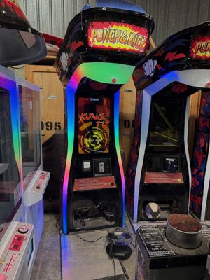 Jeu vidéo arcade Coup de poing Fonctionne, à réviser Vendu d… - Photo 1