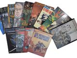 un grand nombre de livres posés sur une table
