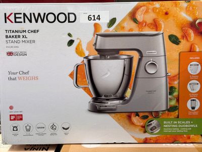 a box with a picture of a food processor on it