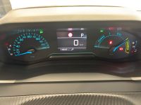 PEUGEOT 2008 Hybrid 145 ch e-DCS6 Style / N°:MV2605532, Heur… (photo 5)