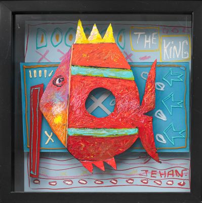 une image représentant une image d'un poisson coiffé d'une couronne