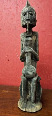 Mali: Grande statue ancienne Dagon Mali, Cercle de Bandiagra…
