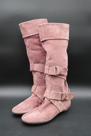 HEYRAUD   Paire de bottes velours mauve, style des années 90. Tai...