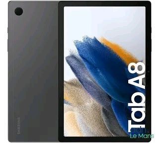 un gros plan sur une tablette dont l'écran affiche l'image d'un tableau