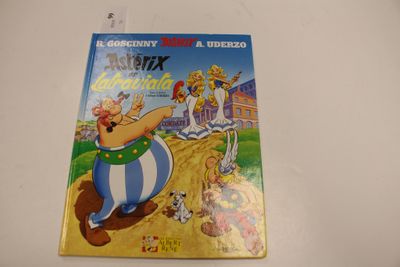 livre de bande dessinée avec l'image d'un personnage de bande dessinée sur la couverture