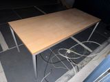 an image of a table with wires and wires on it