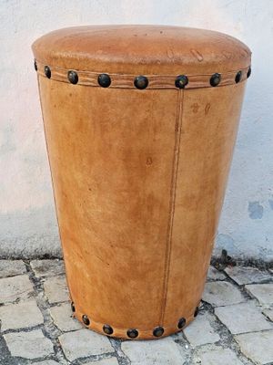 148 / CH Col / Tabouret forme djambé, base en bois rec… - Photo 1