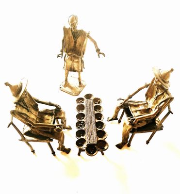 BASSAM (Côte d’Ivoire) / « Le jeu d’awalé », groupe en bronz…