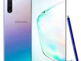 un Samsung Galaxy Note 10 Lite avec un stylet à côté