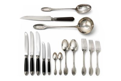 CHRISTOFLE, vers 1900 PARTIE DE MENAGERE en métal argenté, à…
