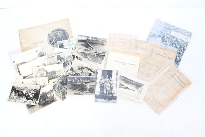 Un classeur comprenant: 17 CP semi modernes ou reproductions…