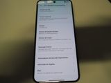 Samsung Galaxy S10 Lite dont l'écran affiche les notifications