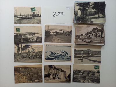 de nombreuses vieilles photos de bateaux accrochées au mur