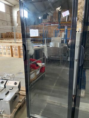 Armoire vitrine réfrigérée une porte de marque METRO (janvier 2025) -  - Photo 1