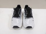 nike air prestofes white and black running shoes
