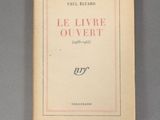 the front cover of the book le livvre ouvert, with a red border